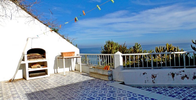 Spectacular Beach House Bungalow overlooking the beach and Malaga bay.
